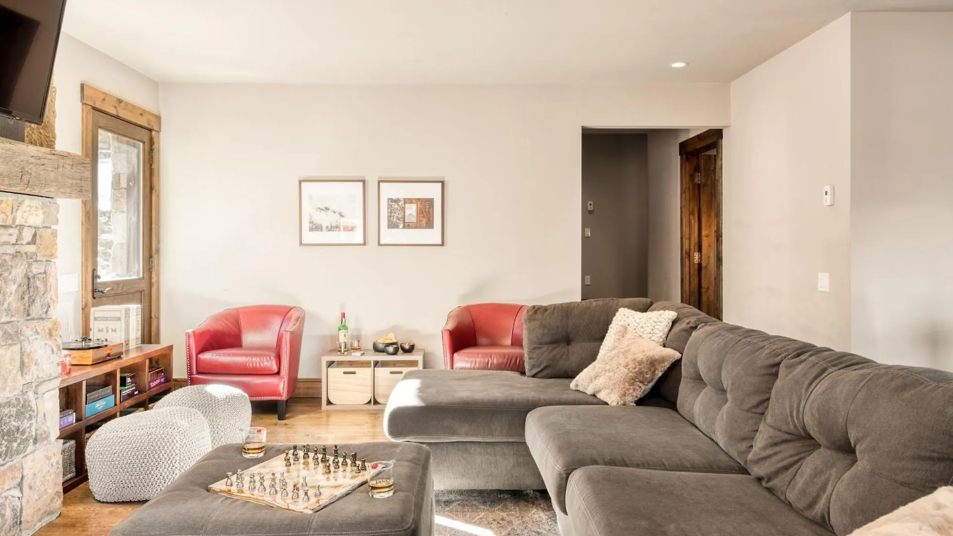 Apex By Avantstay Cozy Expansive Mountain Close To The Slopes W Hot Tub Holiday home *