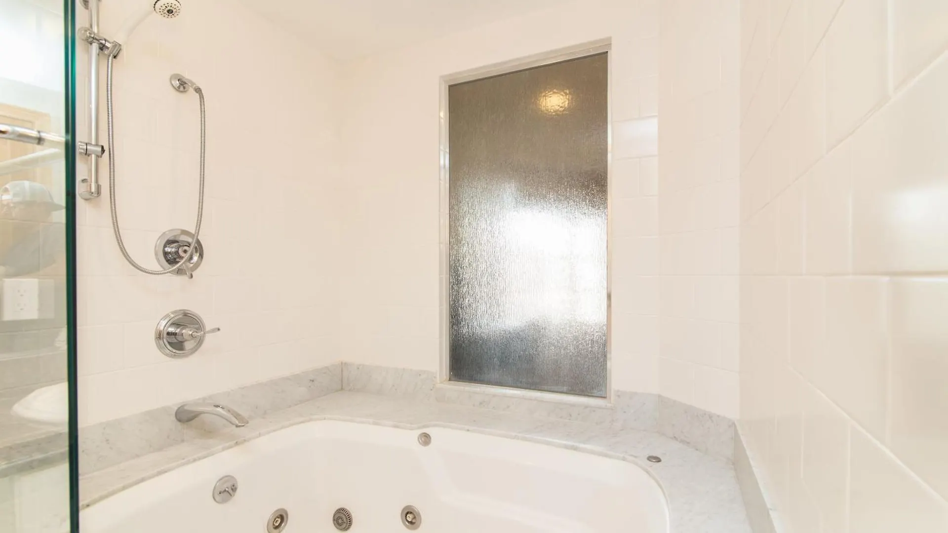 Westermere 311 - 2 By Avantstay Just Steps From Area W Great Views Telluride