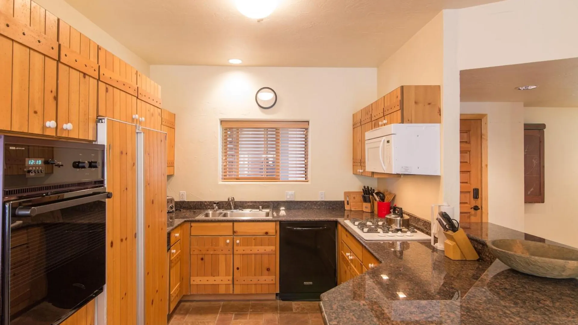 Westermere 311 - 2 By Avantstay Just Steps From Area W Great Views * Telluride