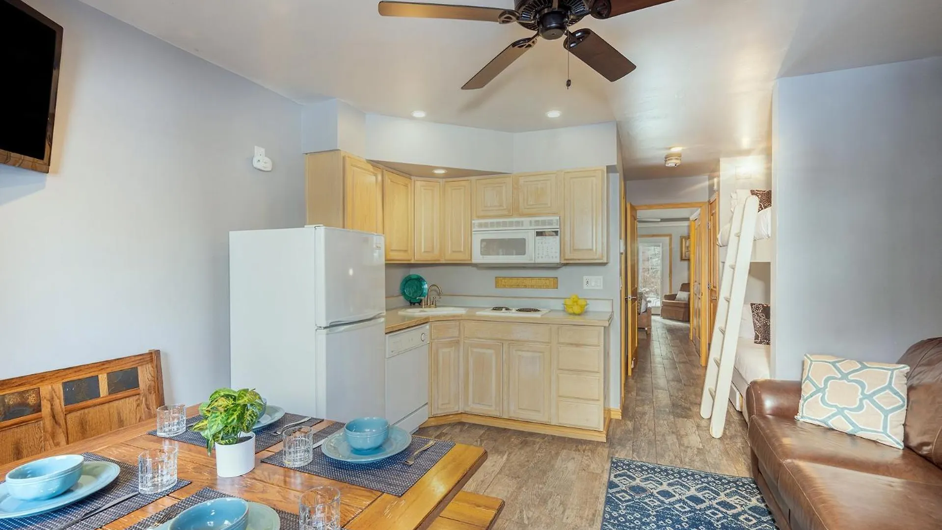 Apartment Ground Floor On River Trail, Walk To *