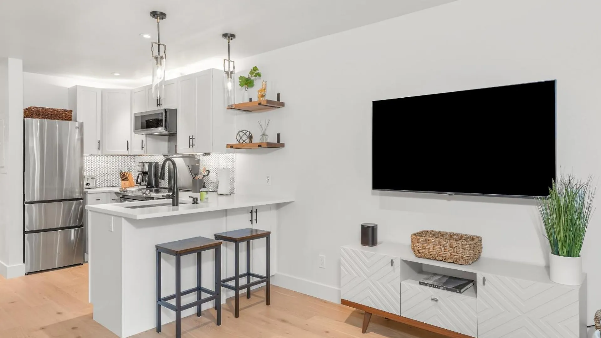 Boomerang 203 - A Retreat Apartment