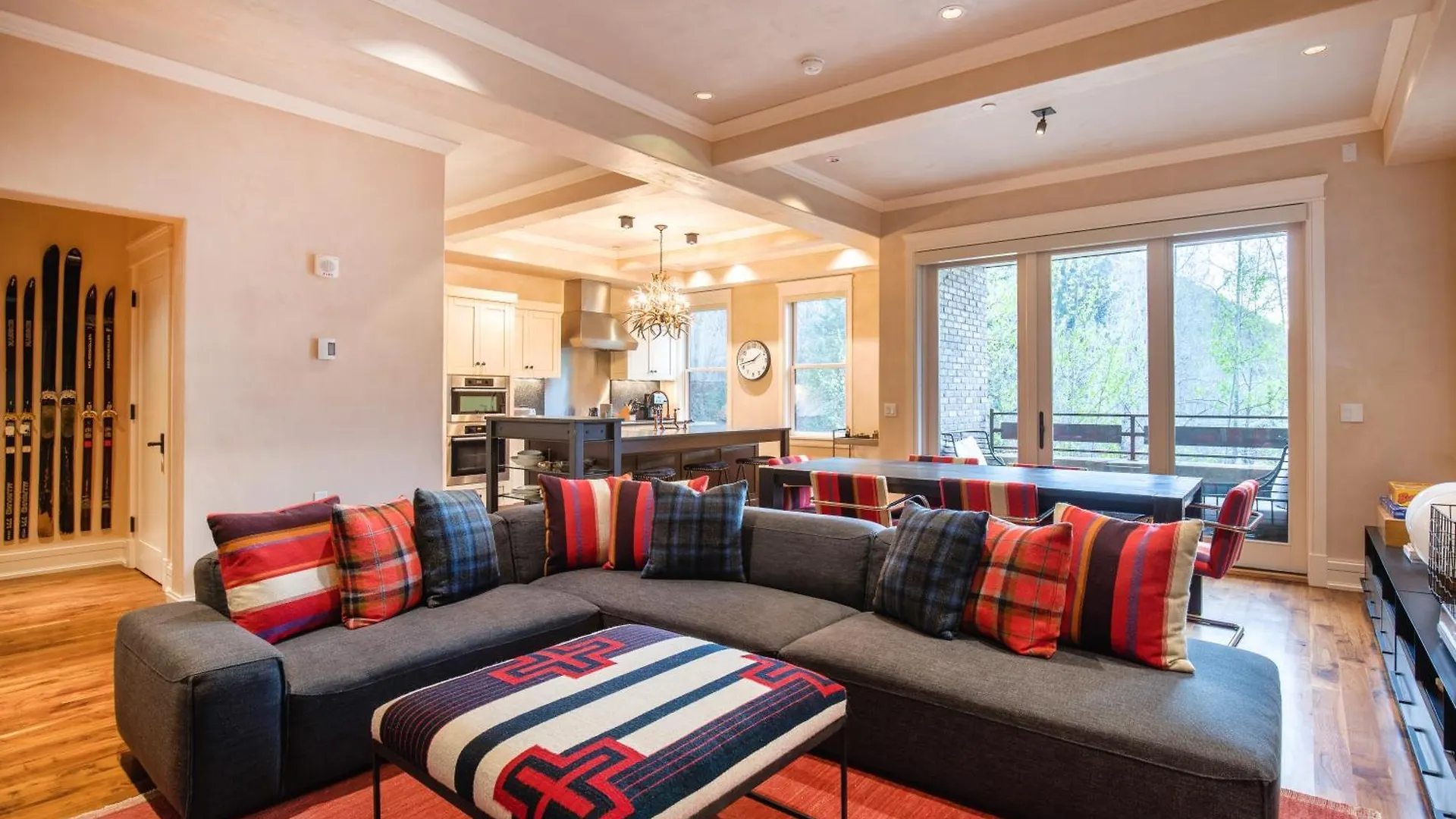 The Residences At Element 52 5*
