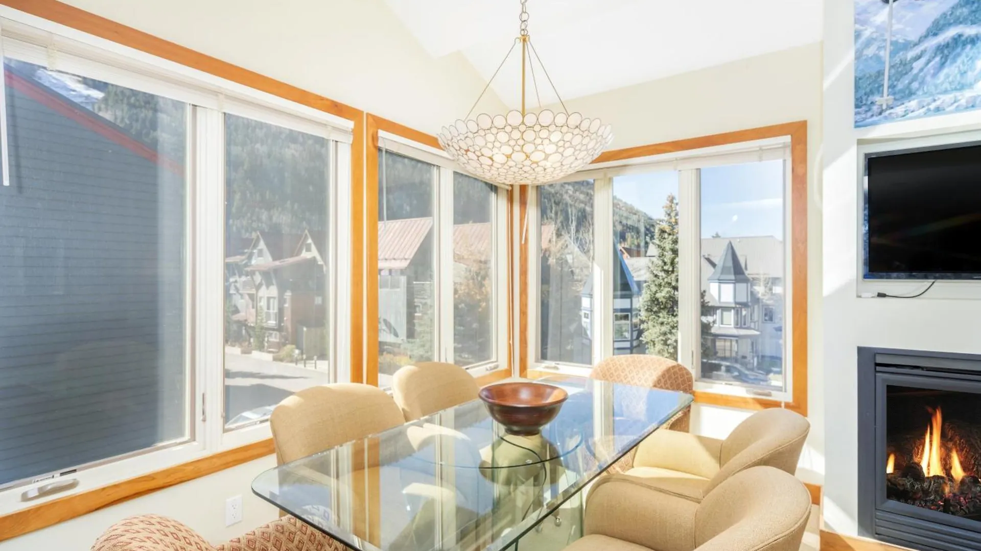 Spacious 3 Bedroom Easy Walk To Grocery Store And Chairlift 7 Holiday home *