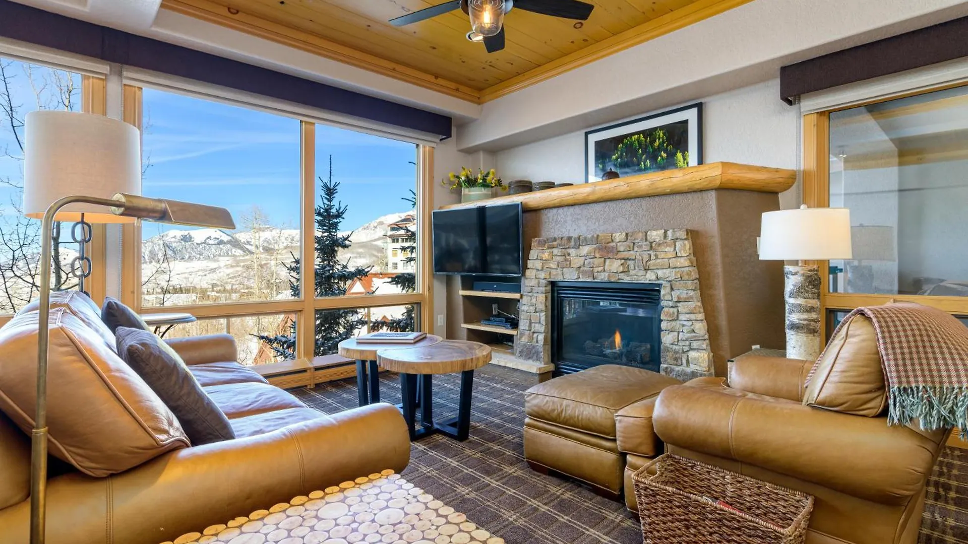 Fairmont Heritage Place, Franz Klammer Lodge