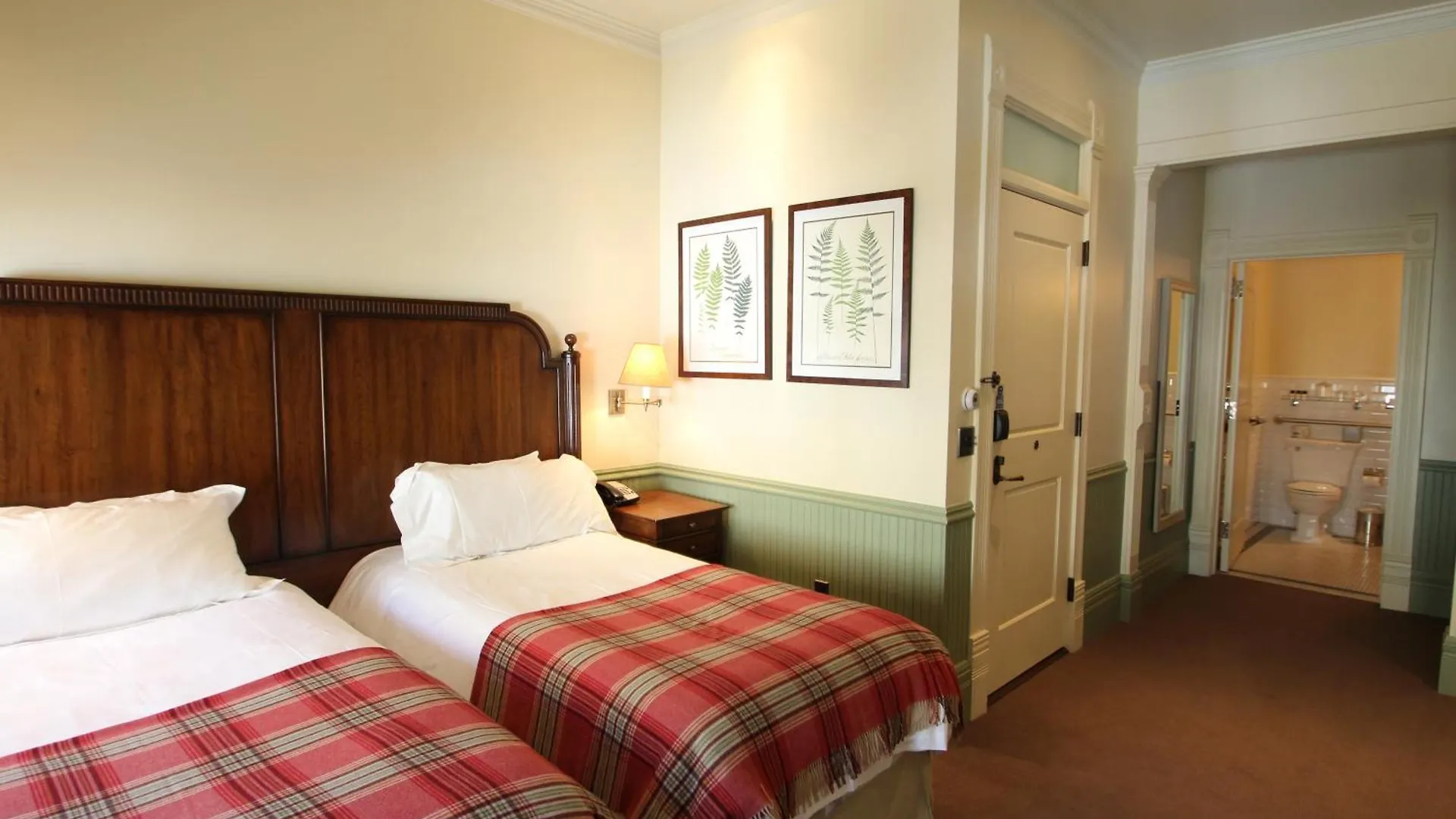 New Sheridan Hotel