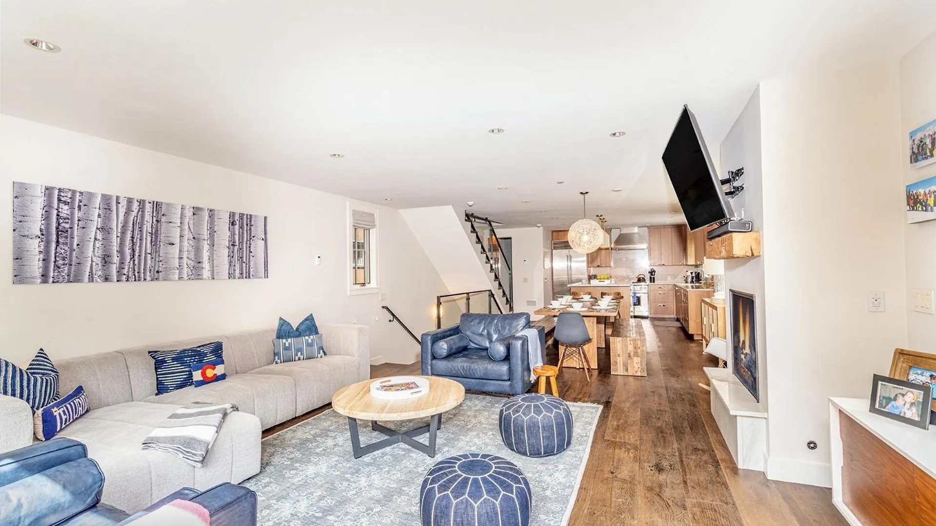 330 W Pacific B Townhouse