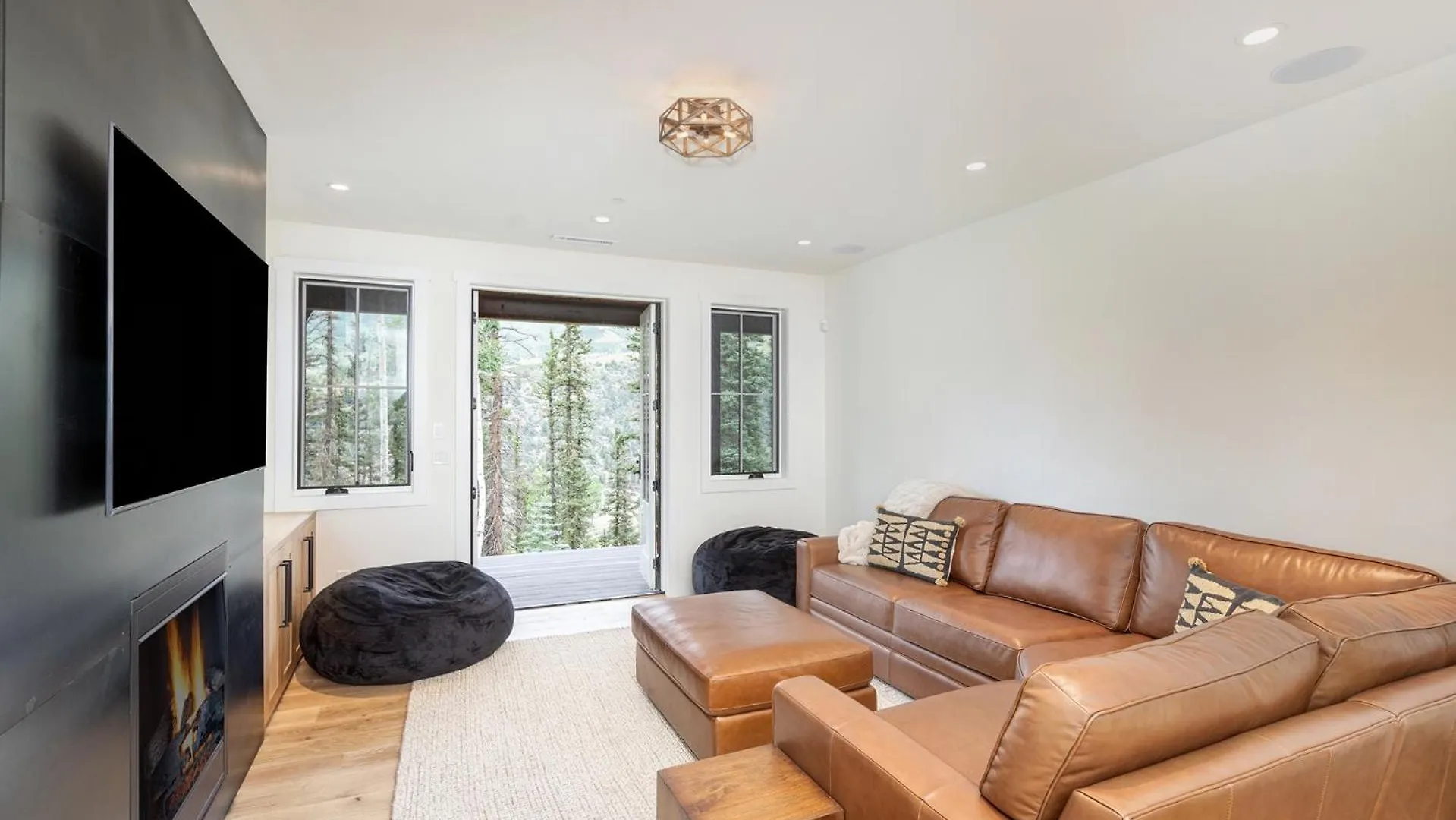 Holiday home Overlook House