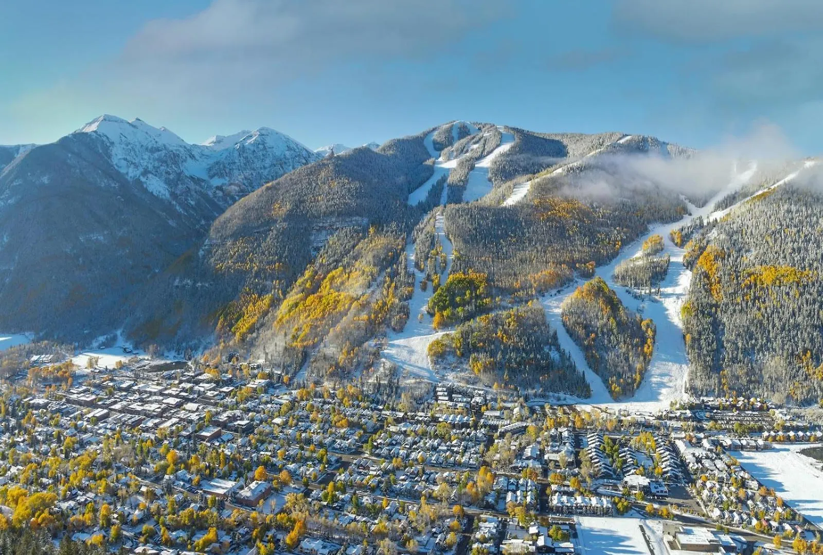 Apartment Cloud Nine, Walk To Gondola, Floor On River & Hot Tub Telluride