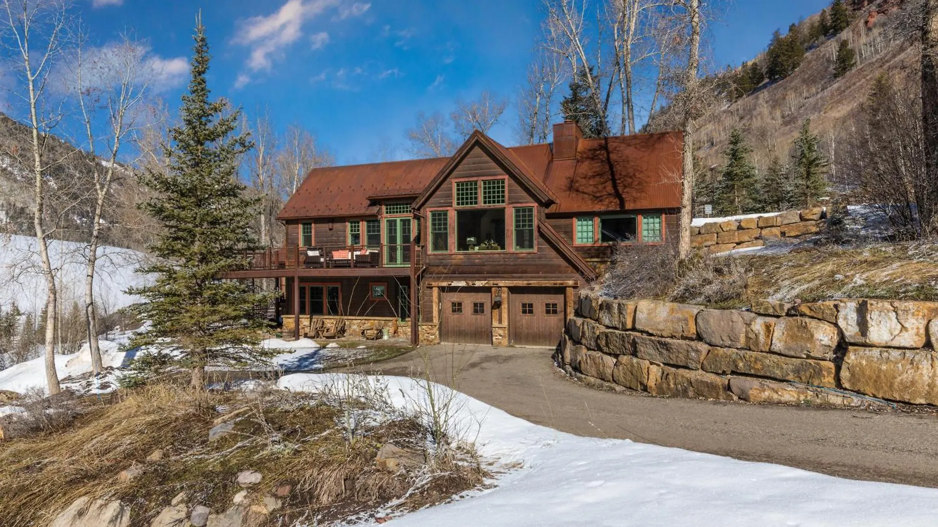 Riverside House With Mountain Views Holiday home *