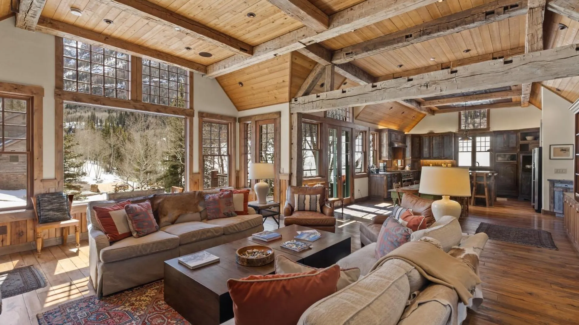 Riverside House With Mountain Views *