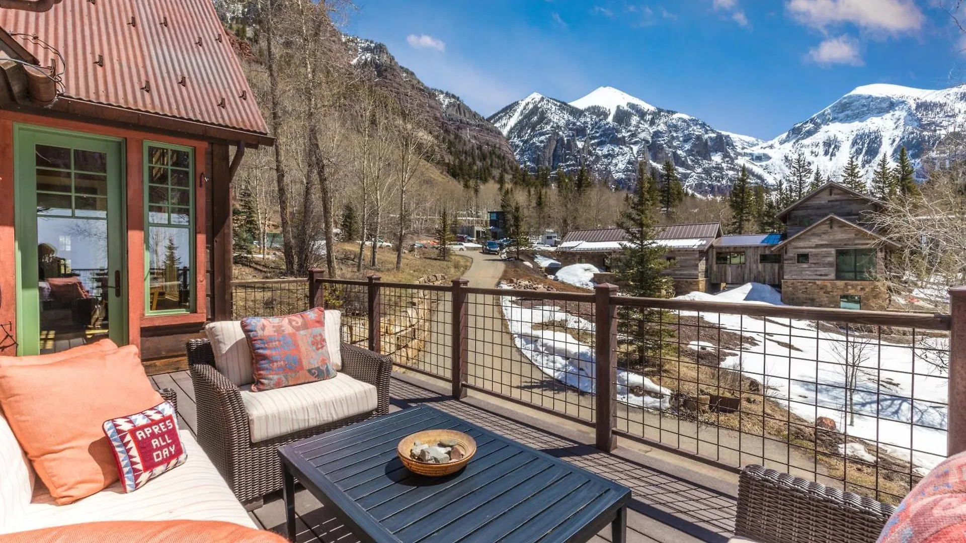 Holiday home Riverside House With Mountain Views