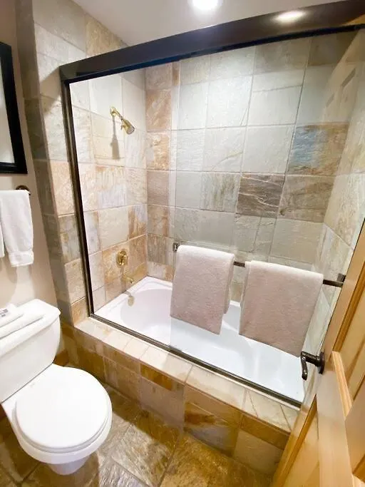 Holiday home 2 Bedroom - Luxury Skiin And Out