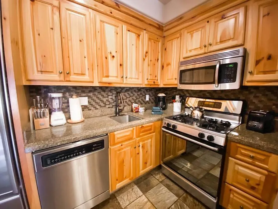 2 Bedroom - Luxury Skiin And Out Holiday home