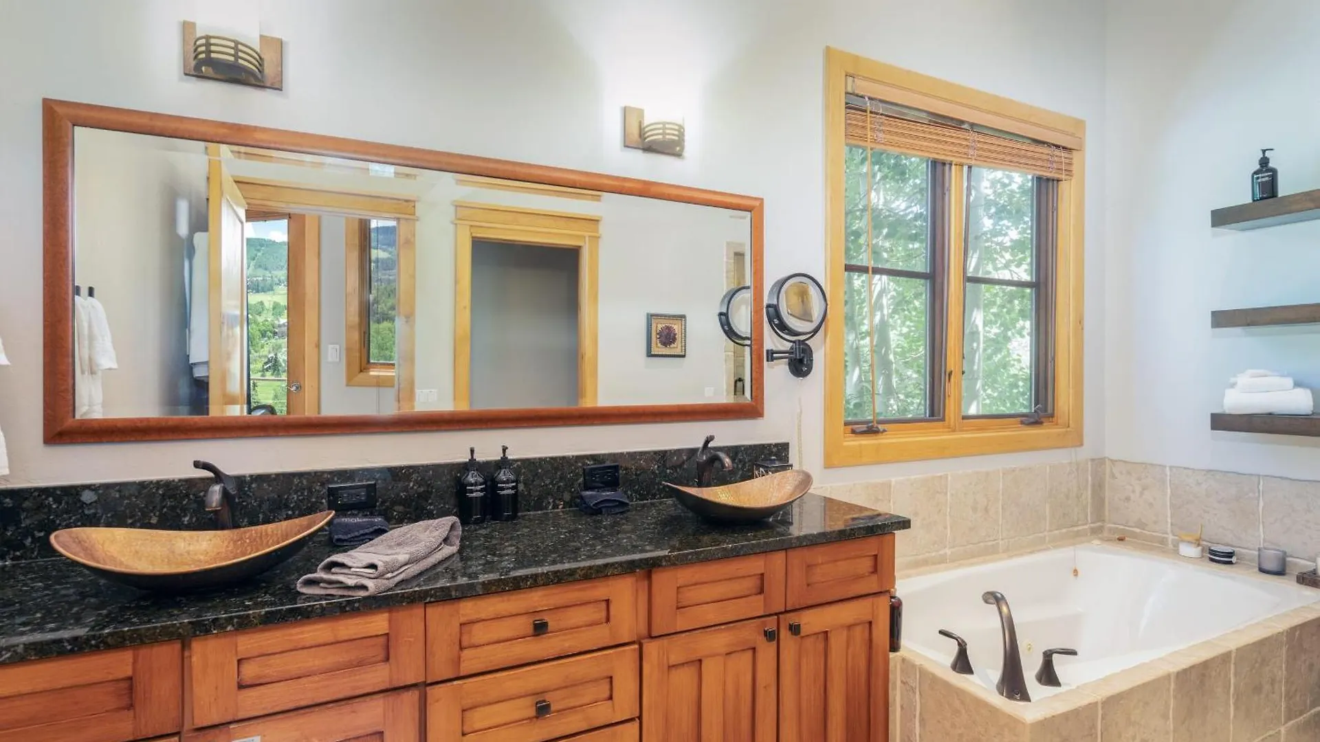 4br With Hot Tub Walk To Chondola