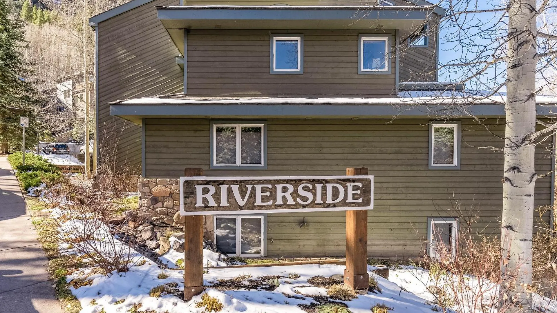 Apartment Riverside C203 - Riverside Owl