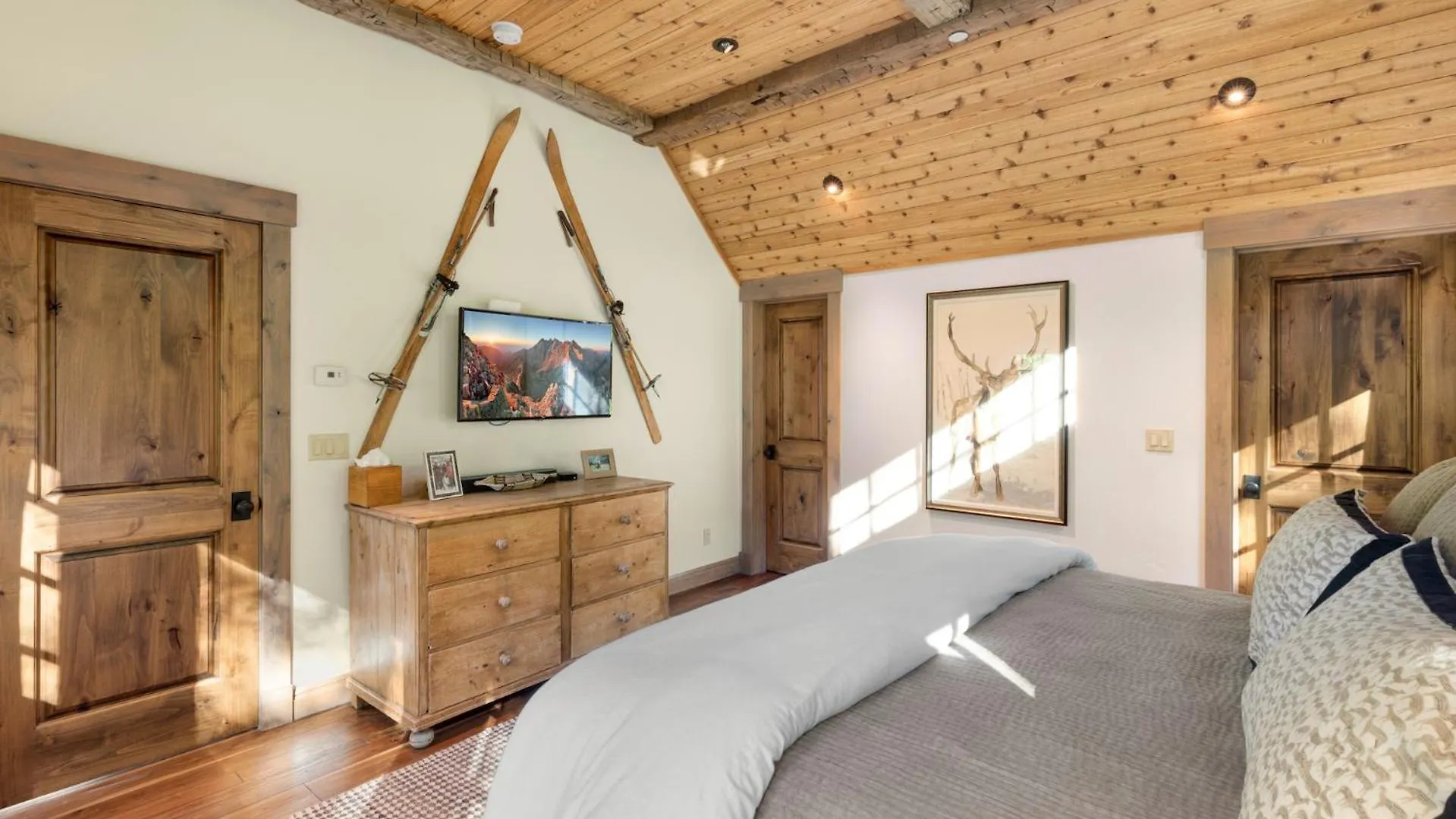 Riverside House With Mountain Views Holiday home *