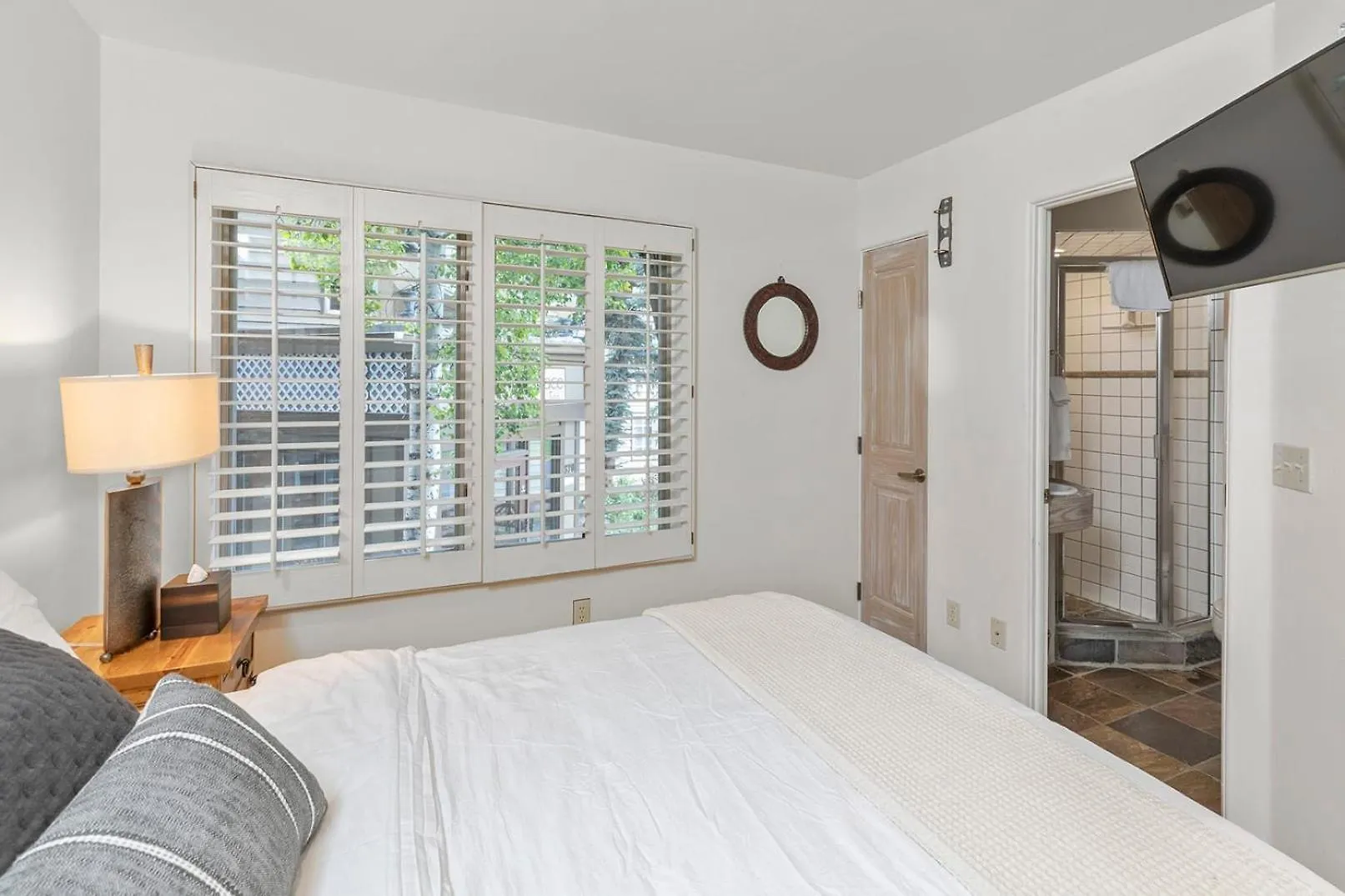 In Out Remodeled Luxury Holiday home