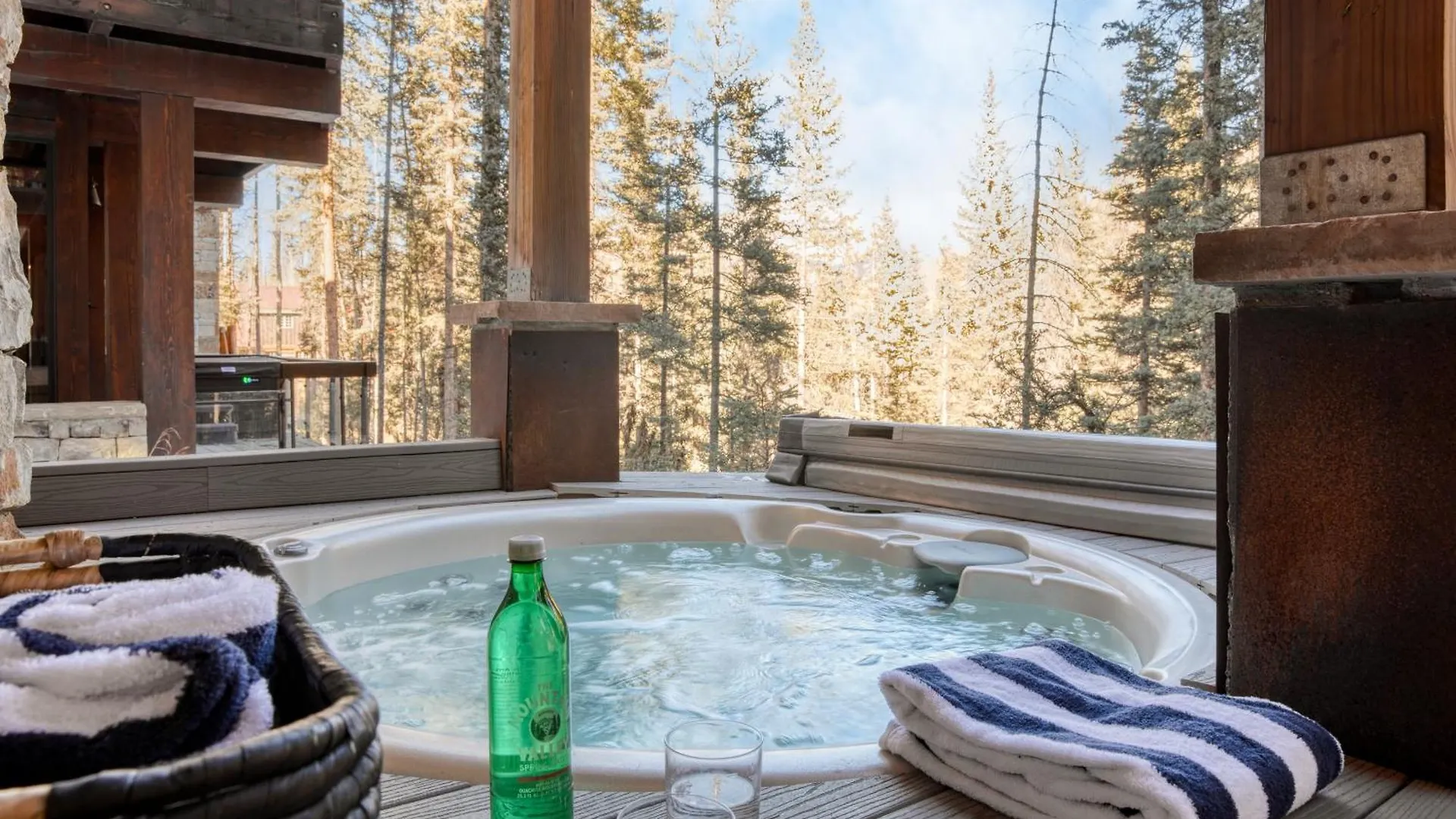 Apex By Avantstay Cozy Expansive Mountain Close To The Slopes W Hot Tub Holiday home *