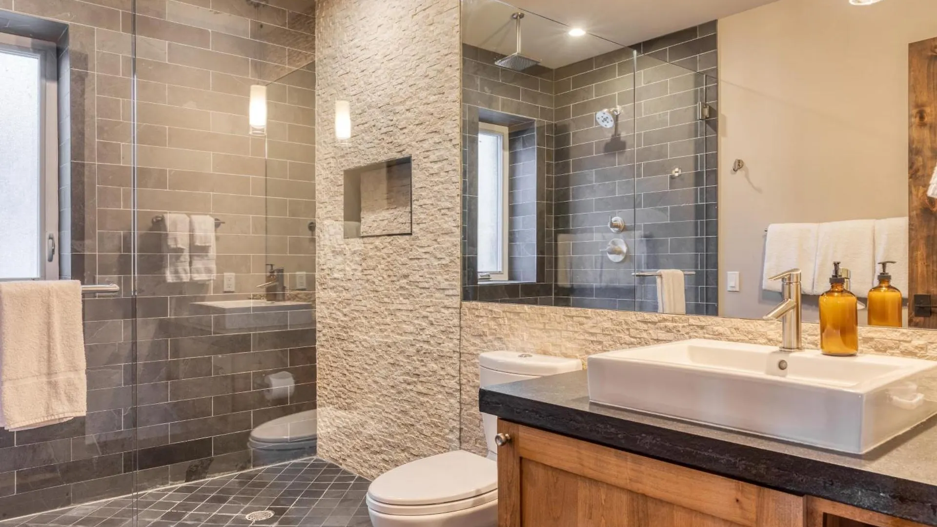 Apex By Avantstay Cozy Expansive Mountain Close To The Slopes W Hot Tub
