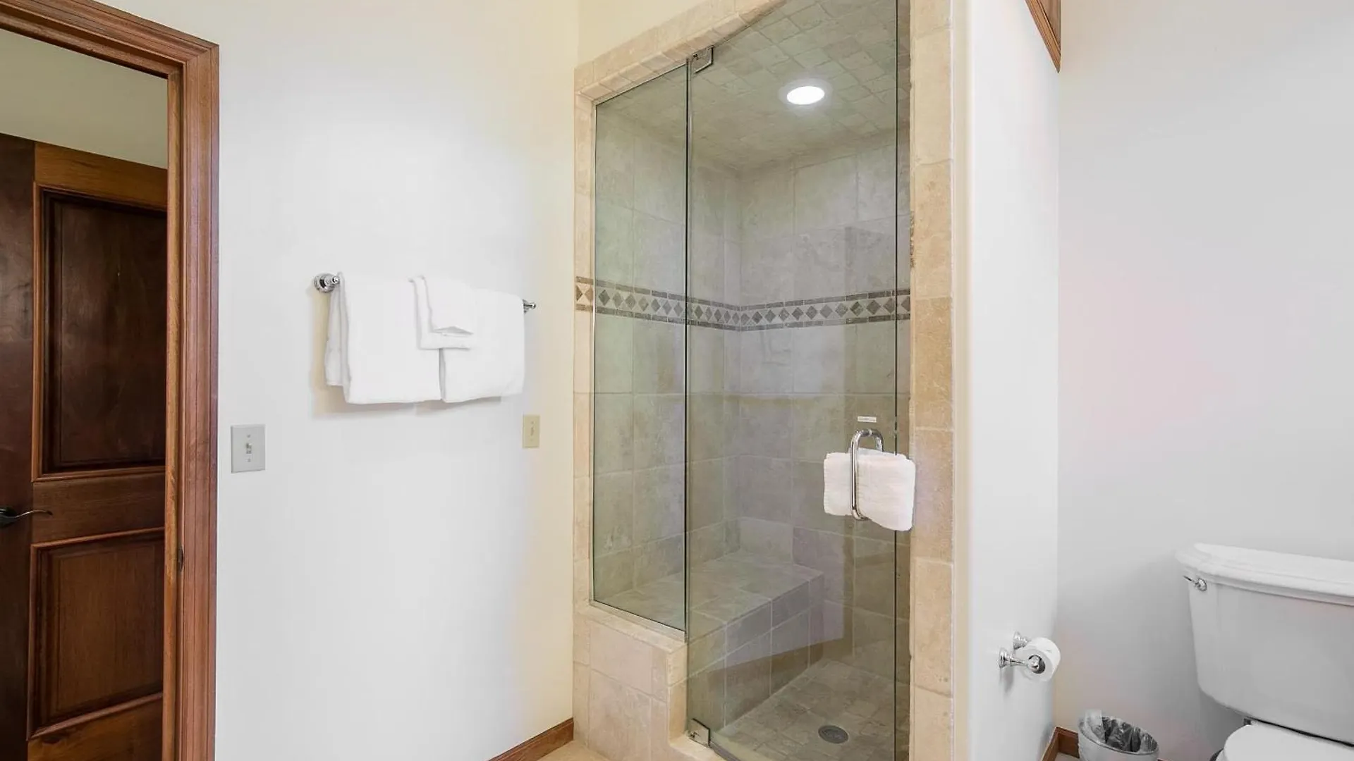 Pacific Street Townhome 514b By Avantstay Cute Townhouse In The Heart Of Apartment *