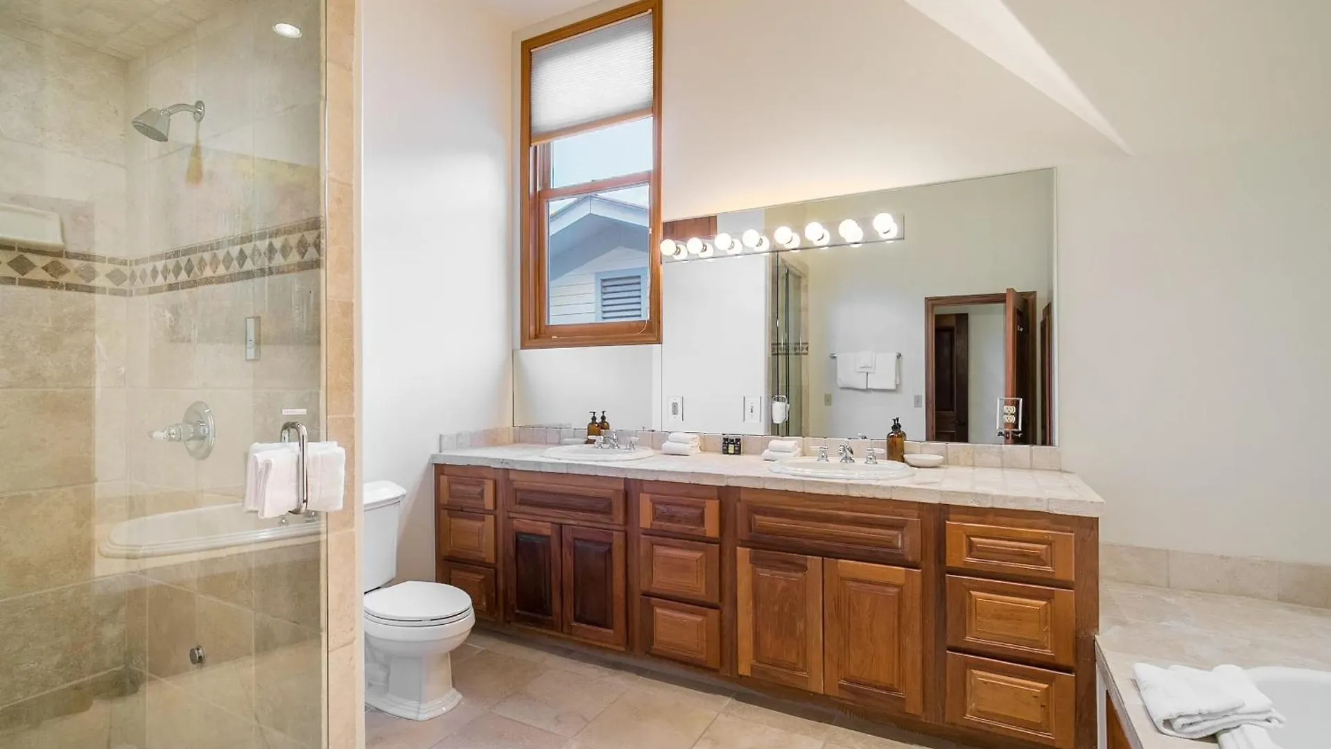 Apartment Pacific Street Townhome 514b By Avantstay Cute Townhouse In The Heart Of