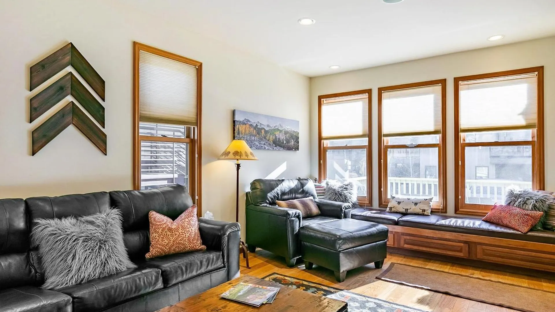 Pacific Street Townhome 514b By Avantstay Cute Townhouse In The Heart Of