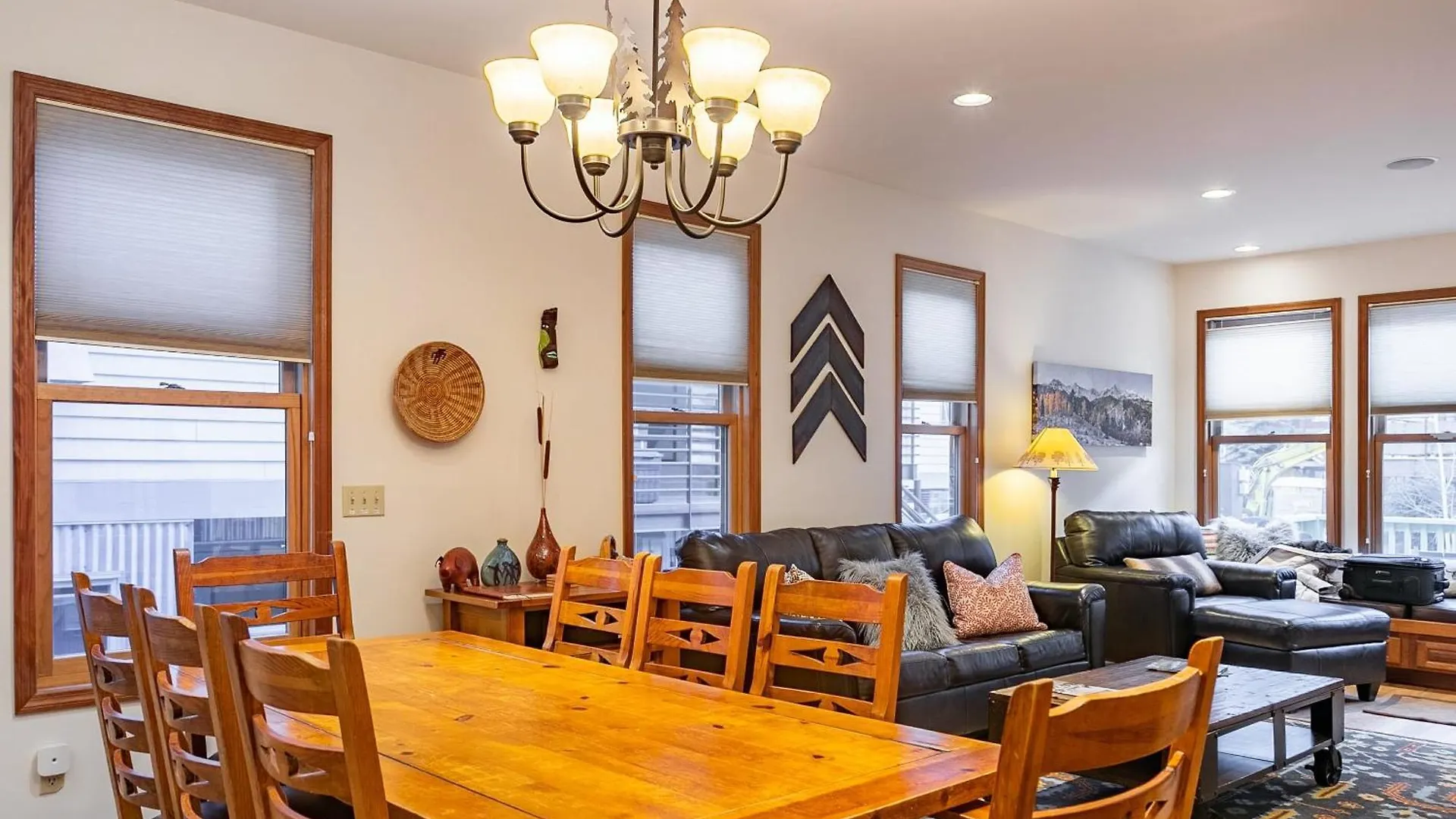 Pacific Street Townhome 514b By Avantstay Cute Townhouse In The Heart Of *