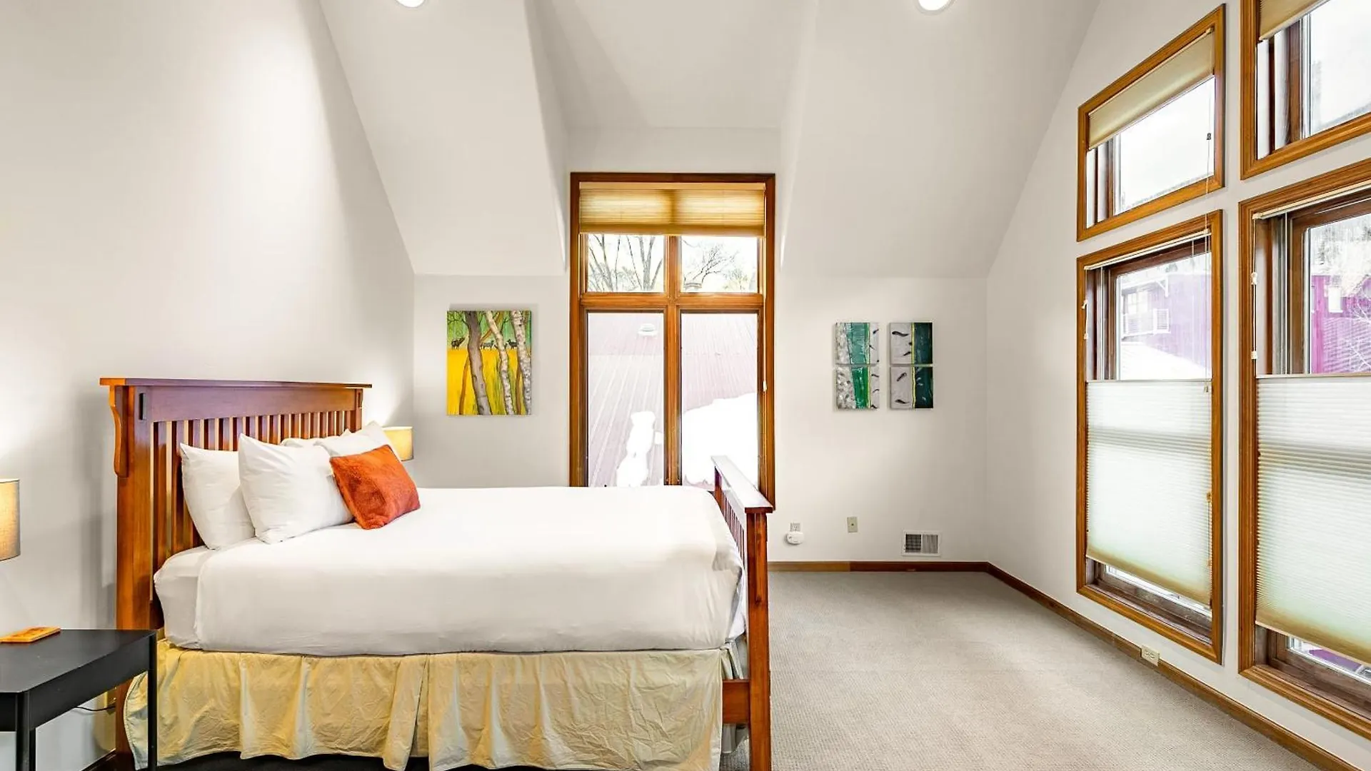 Pacific Street Townhome 514b By Avantstay Cute Townhouse In The Heart Of