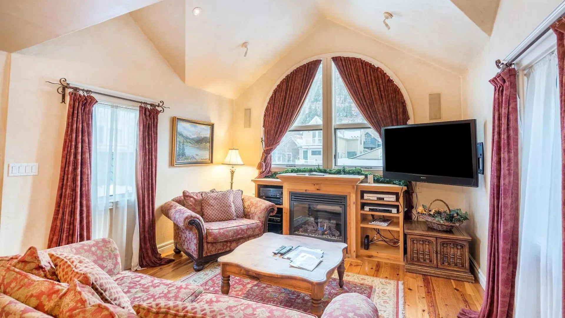 Hruza Hideout By Avantstay Quiet In Tellurides Historic District Permit 16094 Apartment