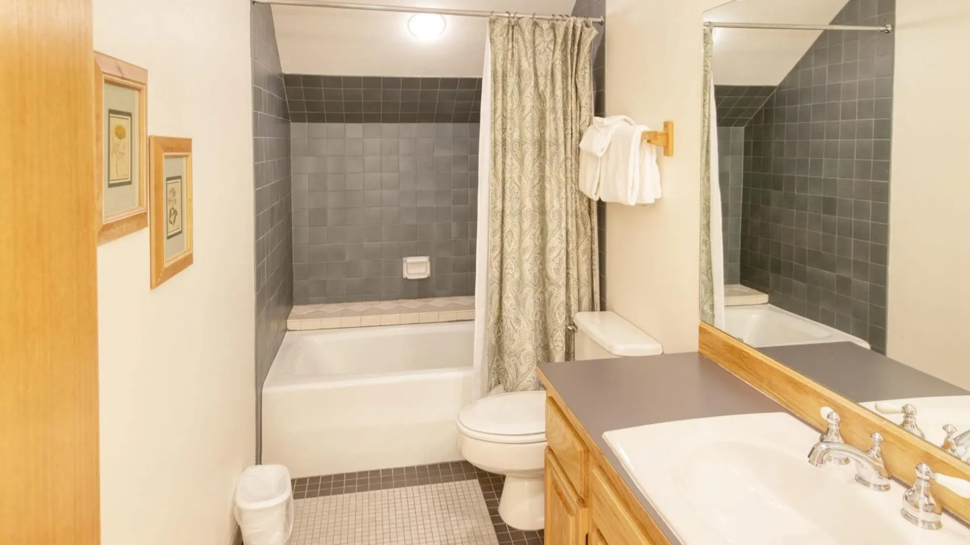 Cimarron 7 By Avantstay Ski-inski-out In Complex W Two Hot Tubs *