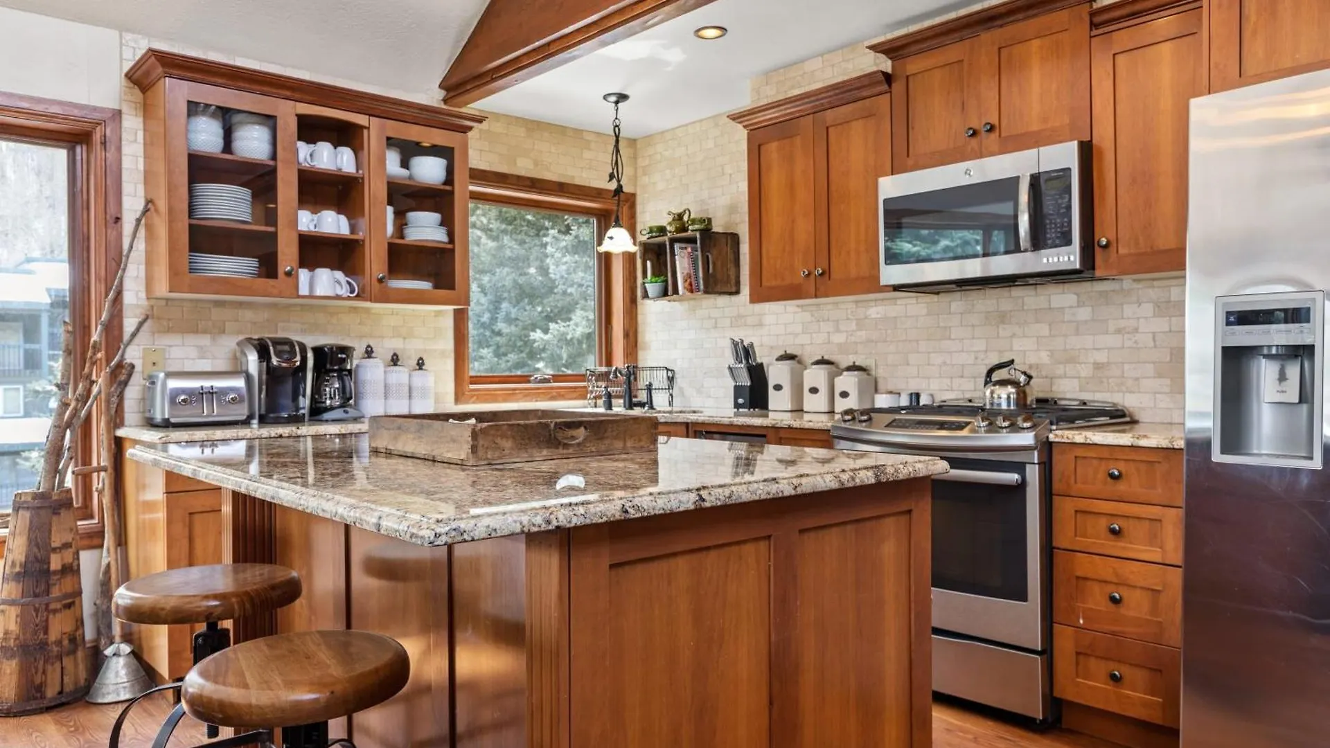 Ghostriders 11 By Avantstay Floor W Large Patio Mountain Views Telluride
