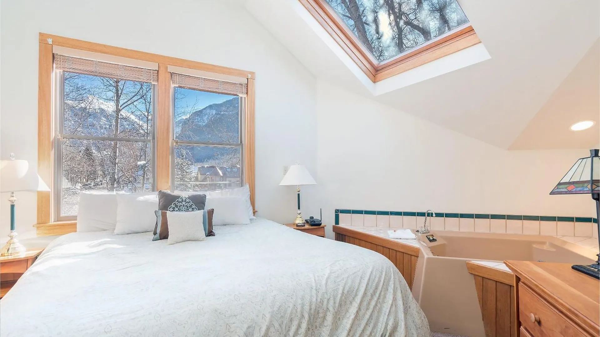 Plunge A By Avantstay Stunning Views A Block From Lift 7
