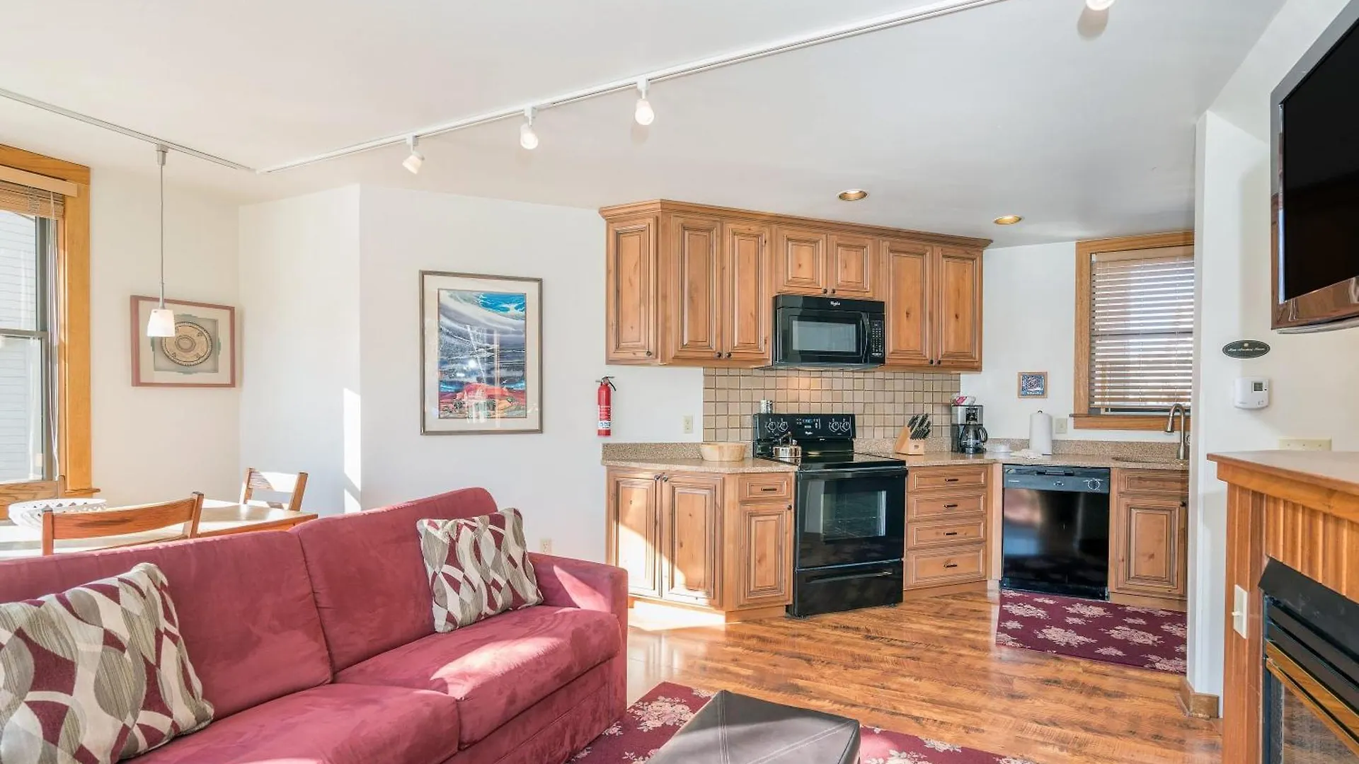 Plunge A By Avantstay Stunning Views A Block From Lift 7 Holiday home