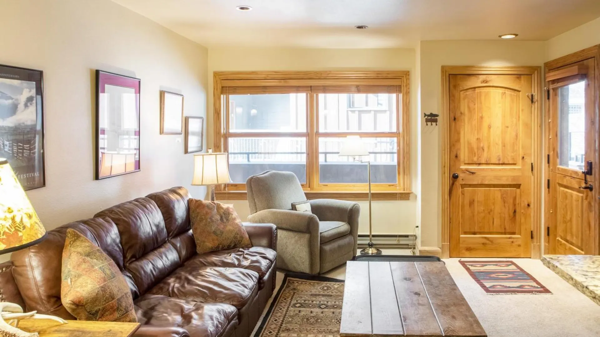 Holiday home Cimarron 22 By Avantstay Ski-inski-out In Complex W Two Hot Tubs Permit12986