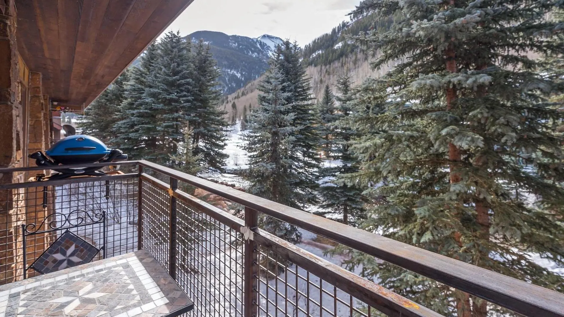 Ghostriders 5 By Avantstay 2 Bedroom Near Main Street Hiking Skiing Str Permit 3571 Holiday home