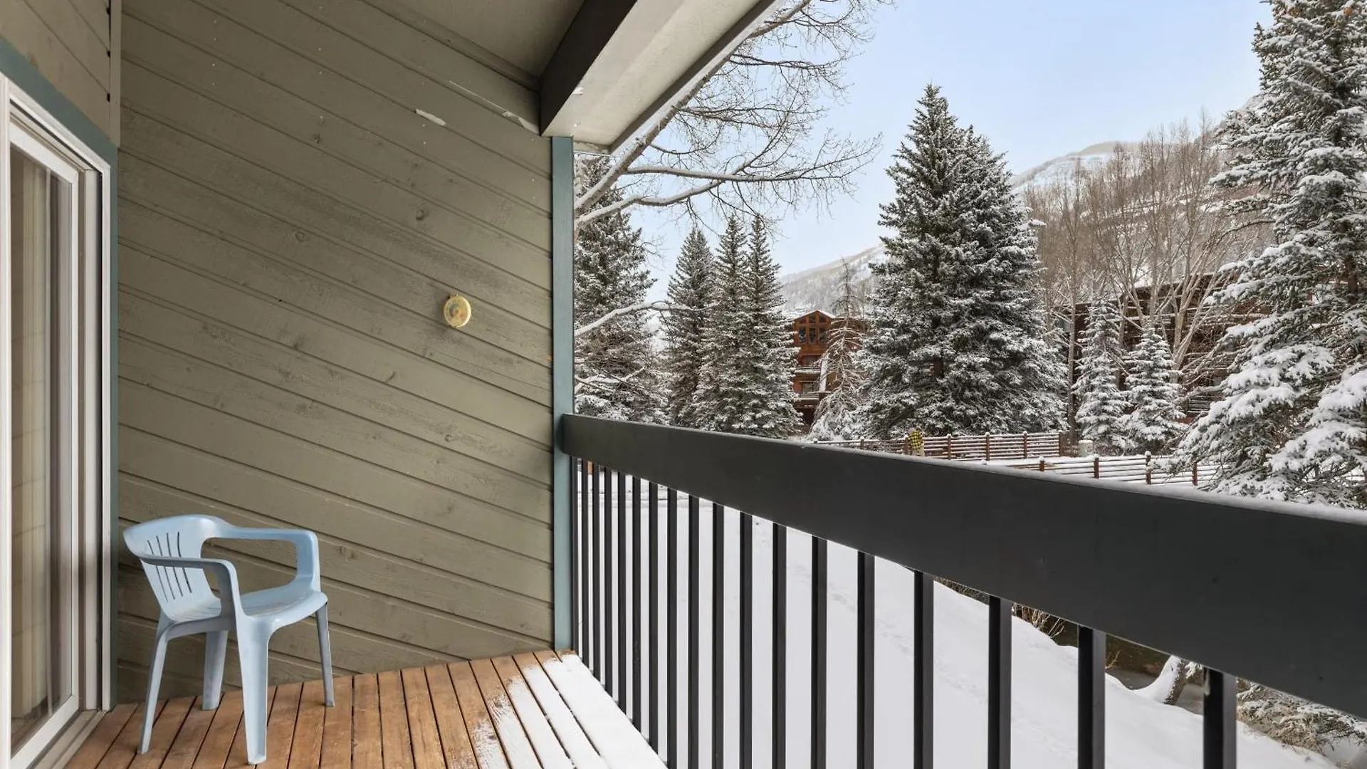 Holiday home Riverside A102 By Avantstay Close To Downtown Town Park Lift 8