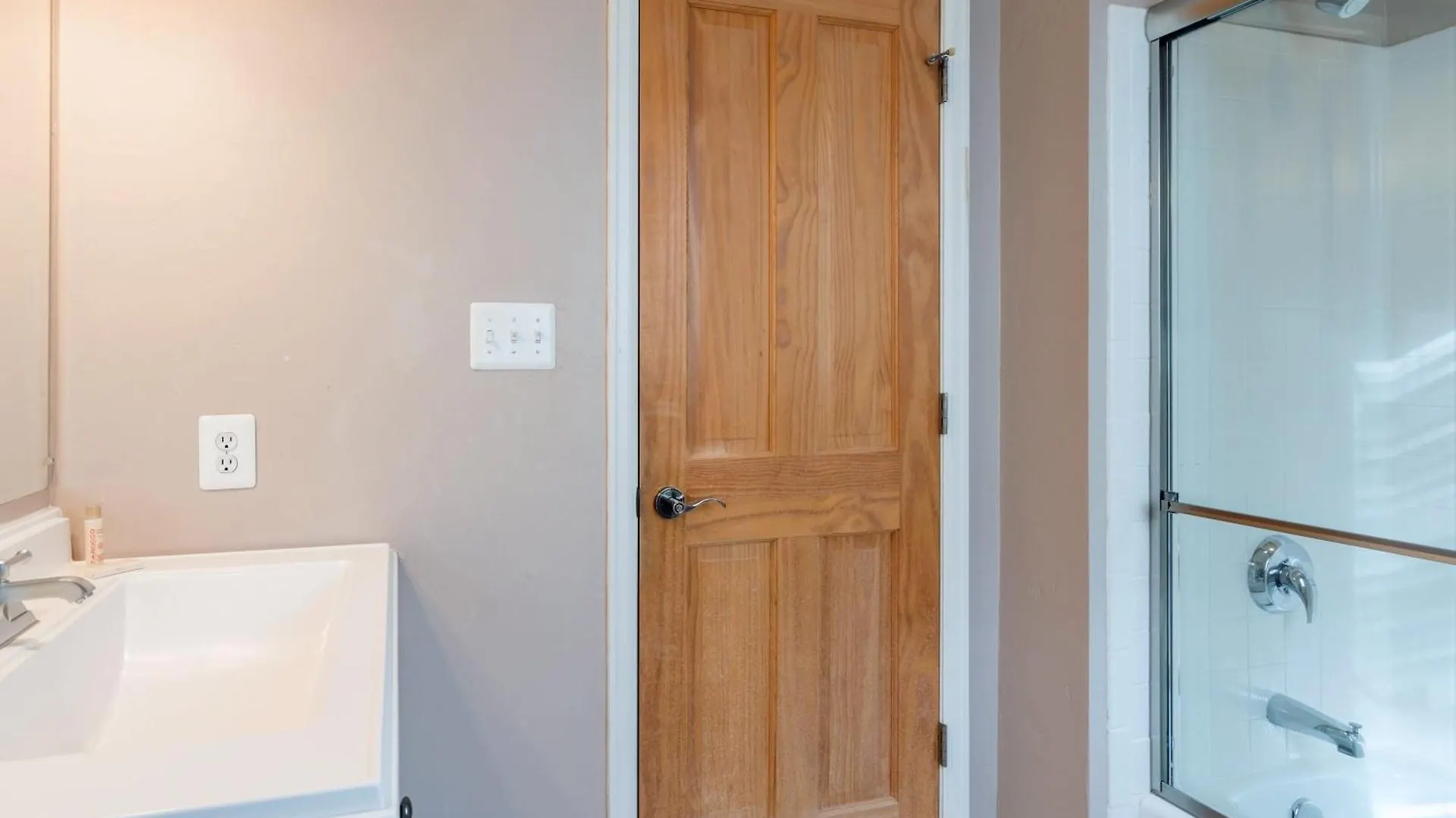 Holiday home Bachman Village 14 By Avantstay Close To Town The Slopes W Hot Tub Permit12038