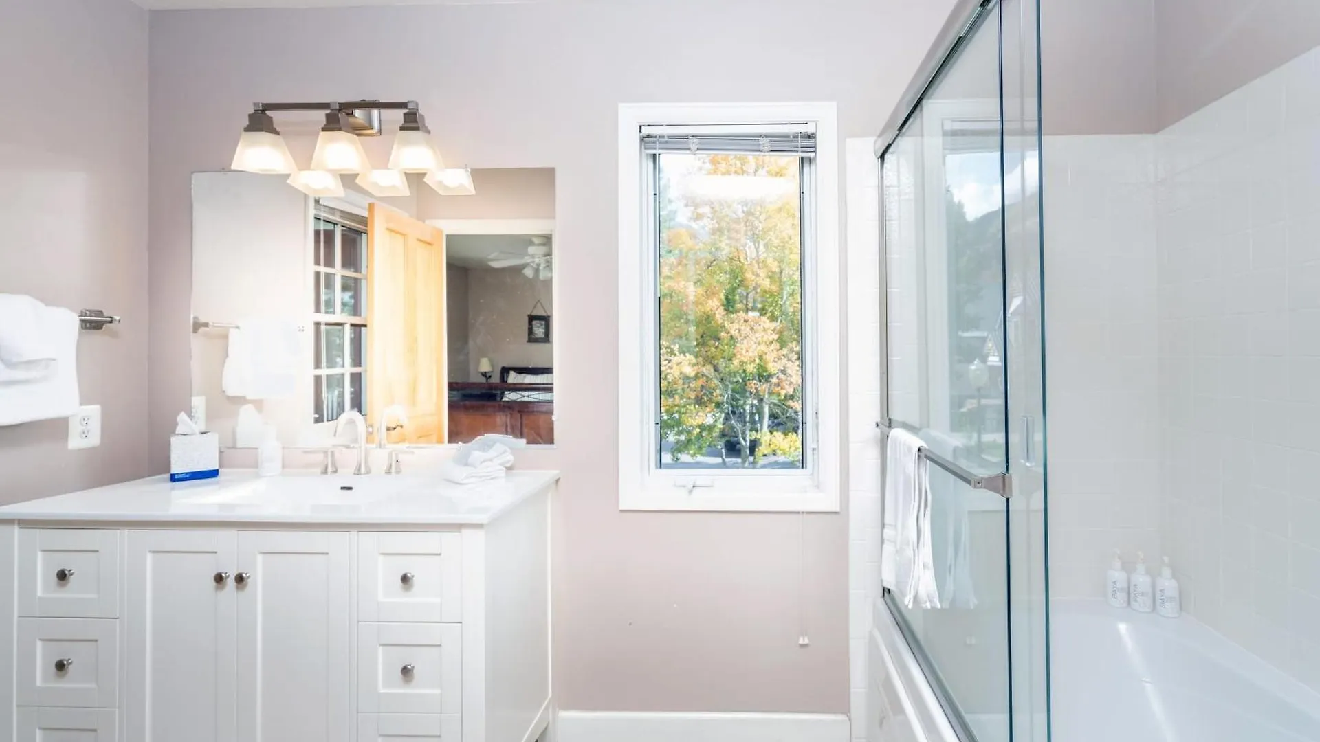 Holiday home Bachman Village 14 By Avantstay Close To Town The Slopes W Hot Tub Permit12038 Telluride