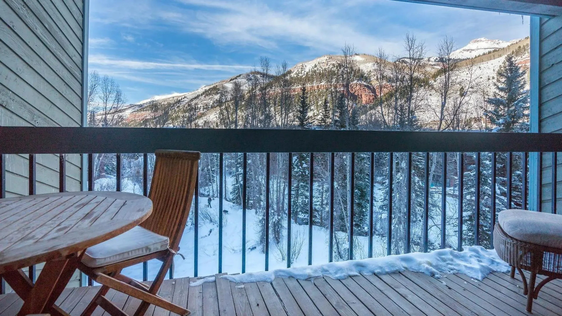 Riverside C202 By Avantstay Close To Downtown Town Park Lift 8 Holiday home