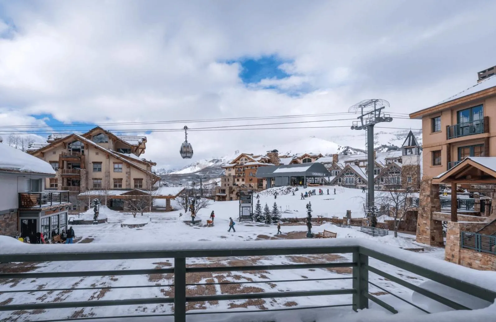 Blue Mesa Penthouse By Avantstay Buyout Of 3 Units Ski-inski-out Holiday home *