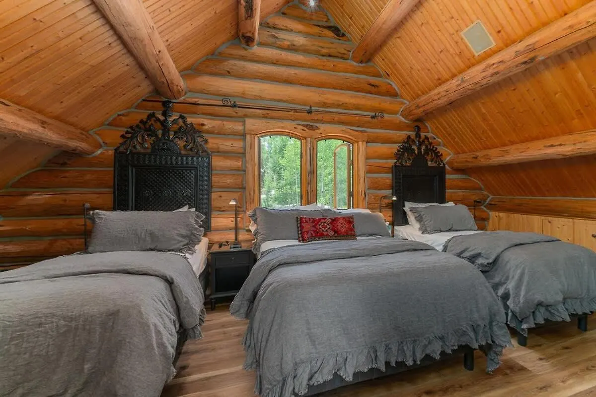 Chalet Absolutely Amazing Slopeside Mountain With *