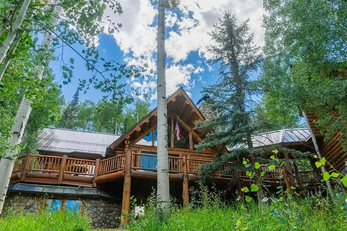 Absolutely Amazing Slopeside Mountain With Chalet *