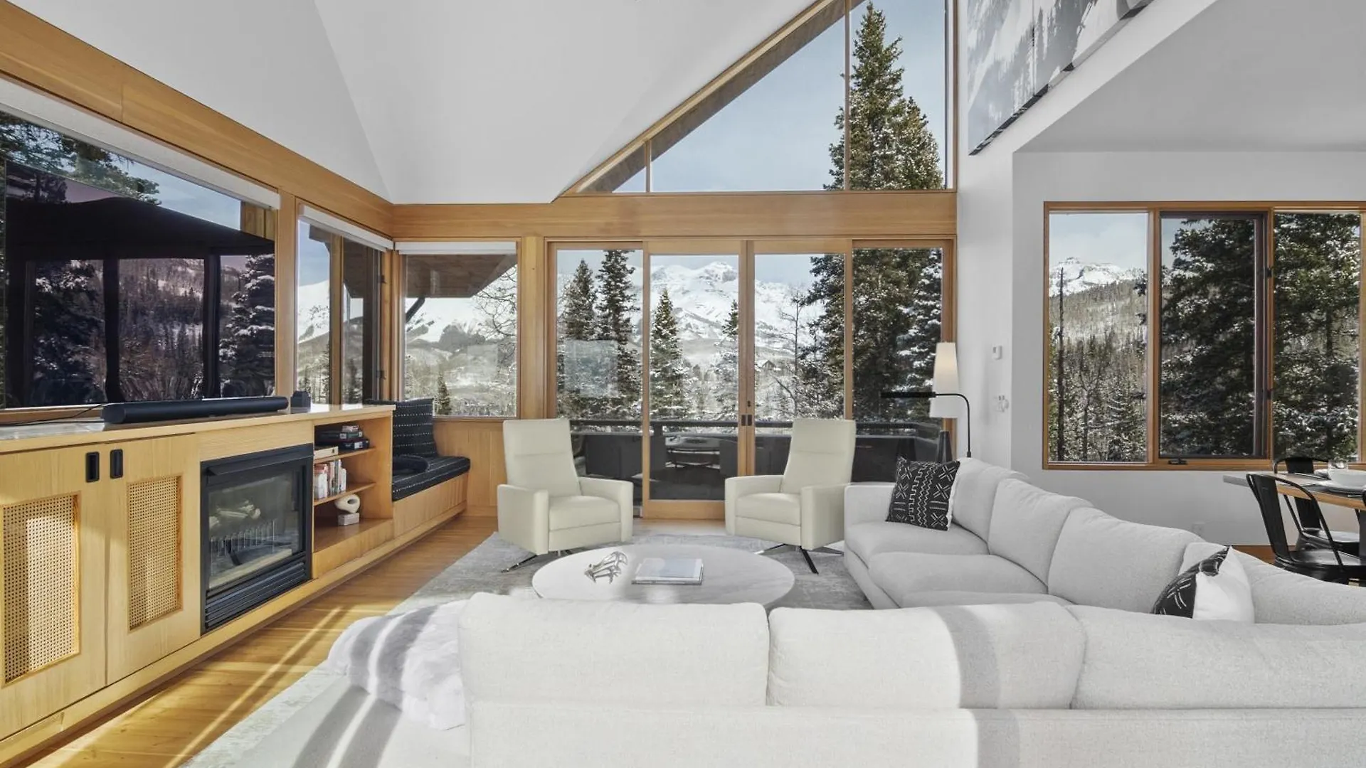 Holiday home Four-bedroom House