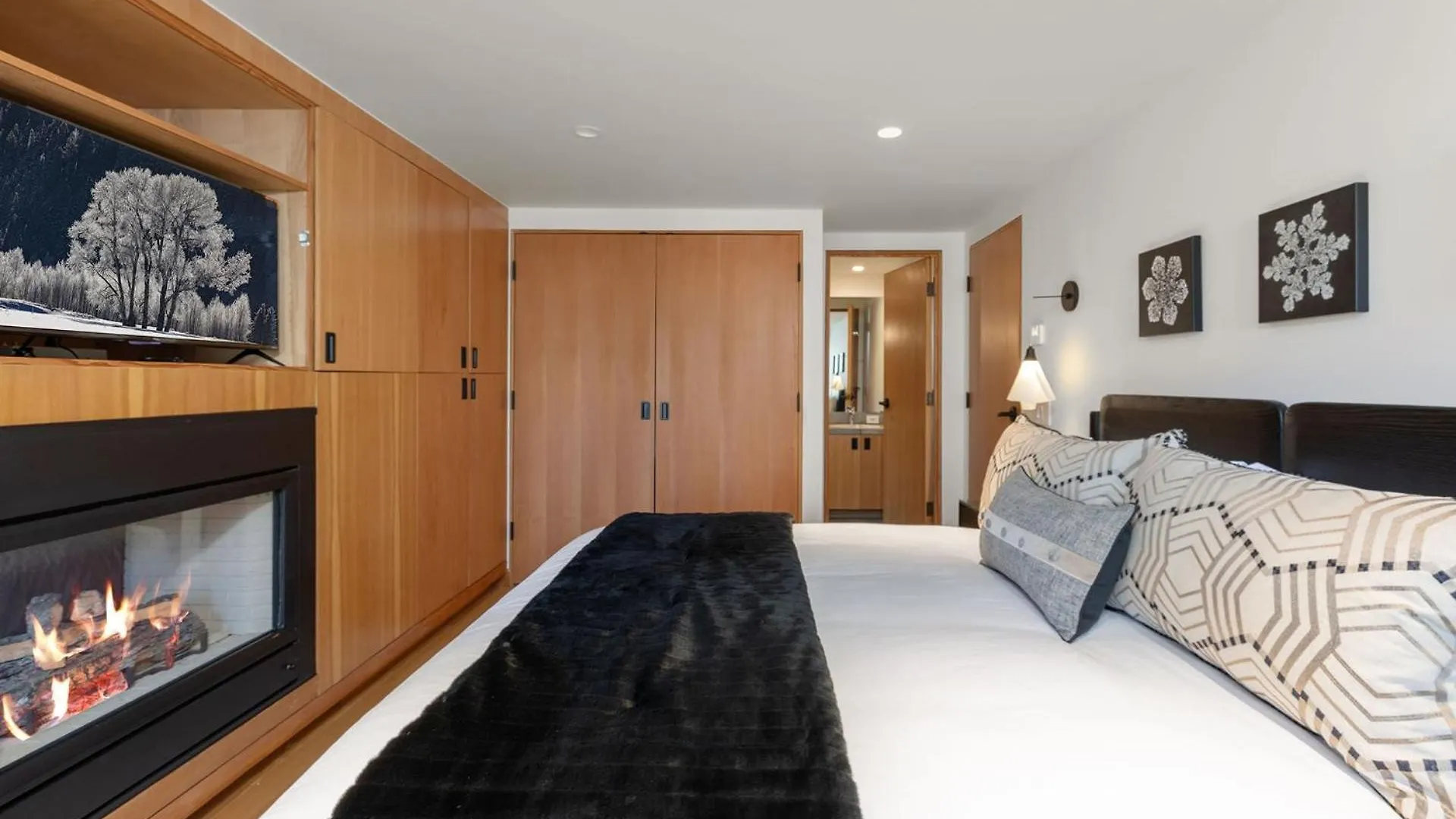 Holiday home Four-bedroom House