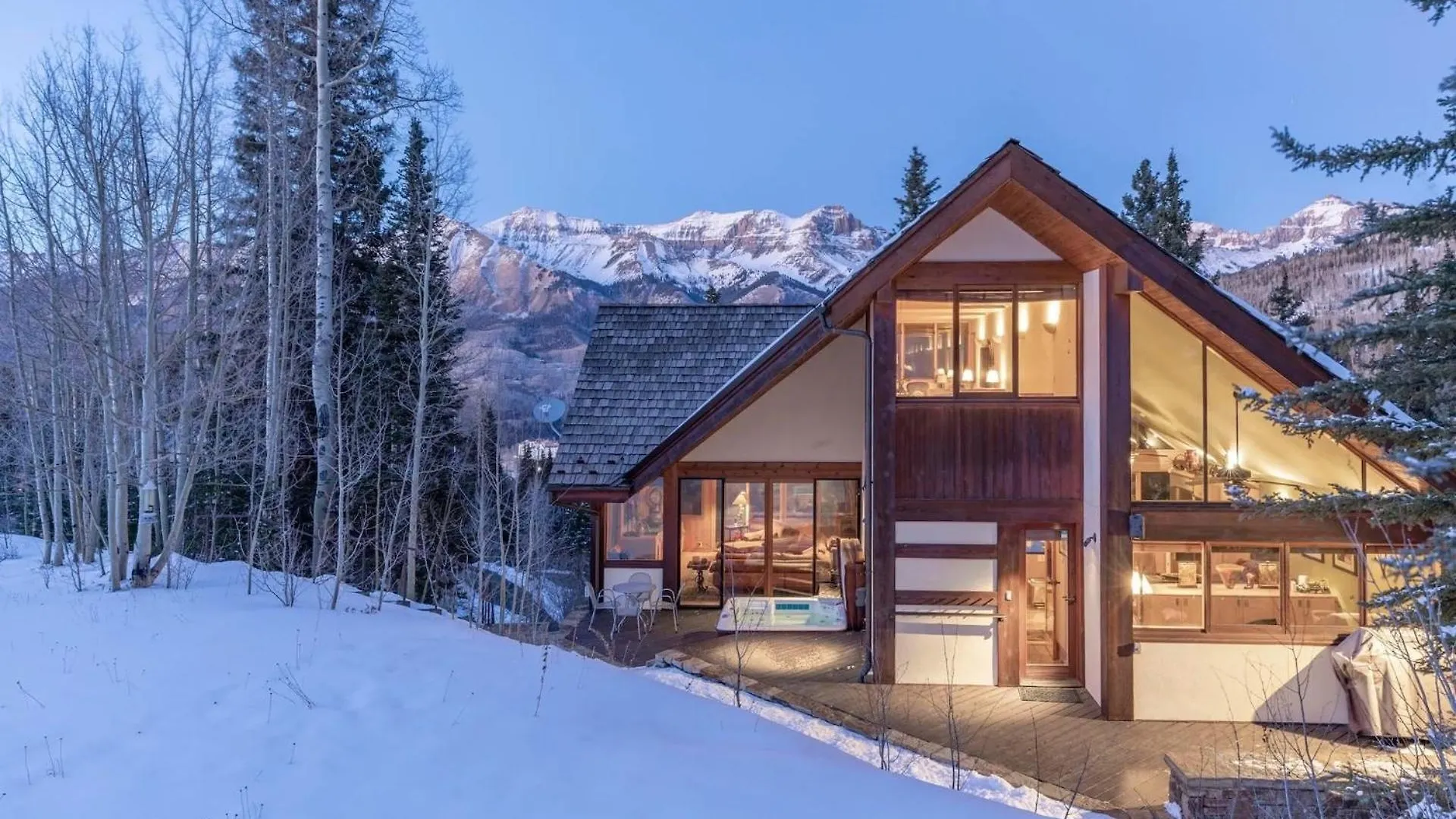 Four-bedroom House Holiday home *