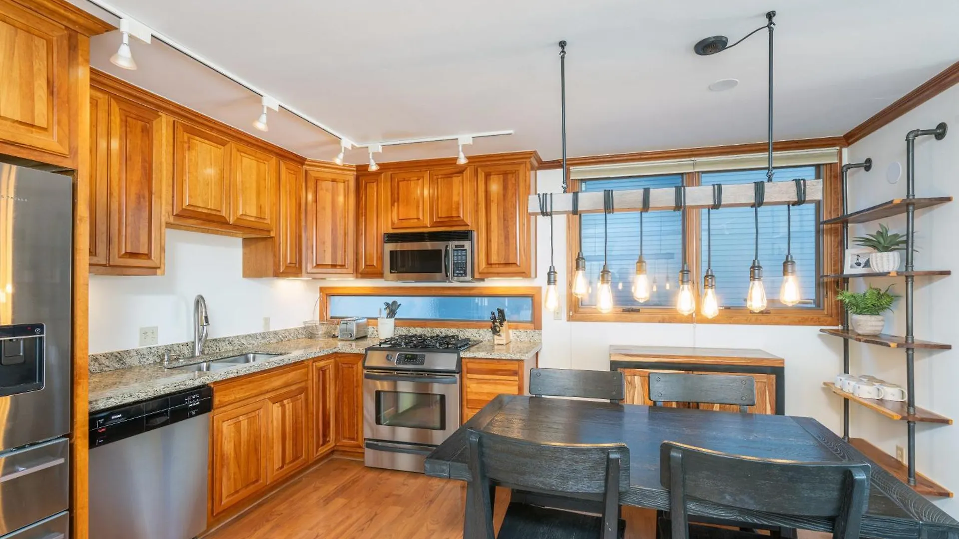 329 Apartment *