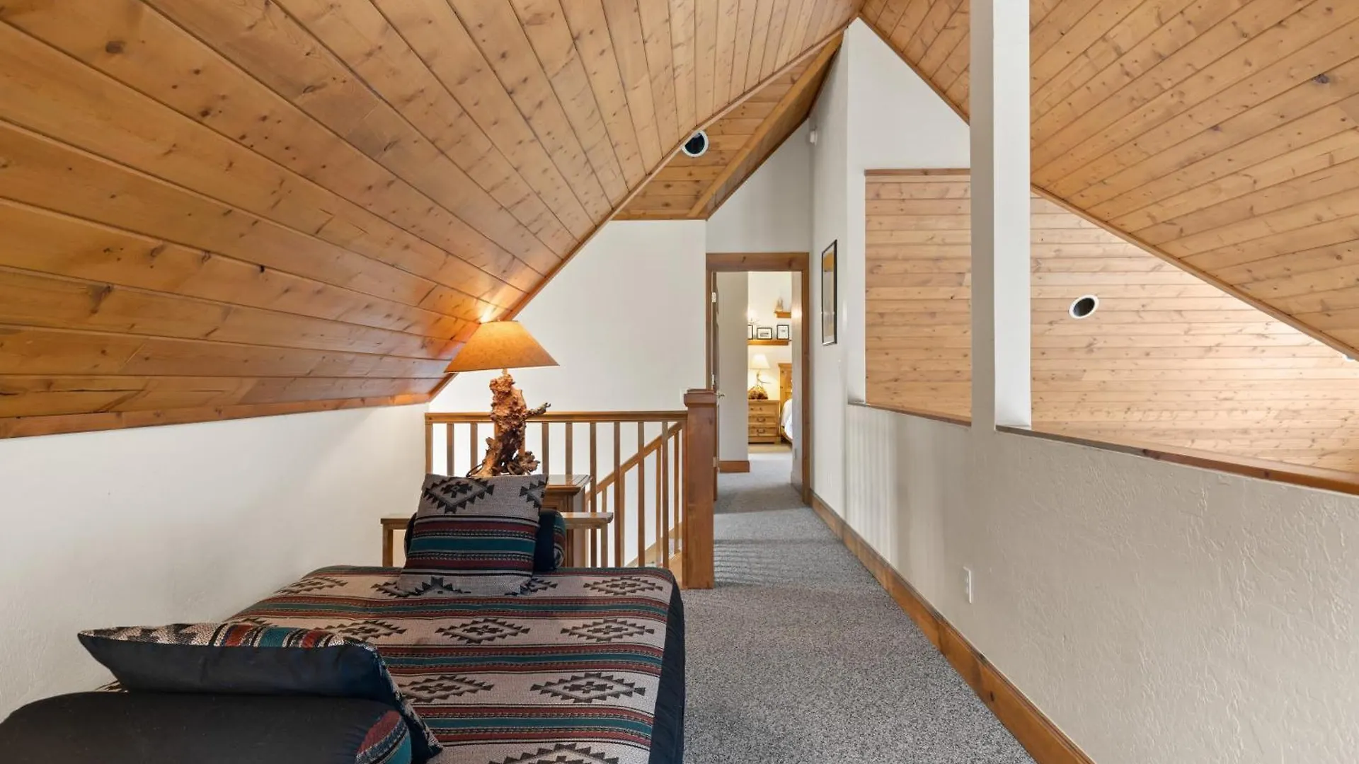 Russell By Avantstay Expansive Deck Stunning Views Hot Tub Holiday home Telluride