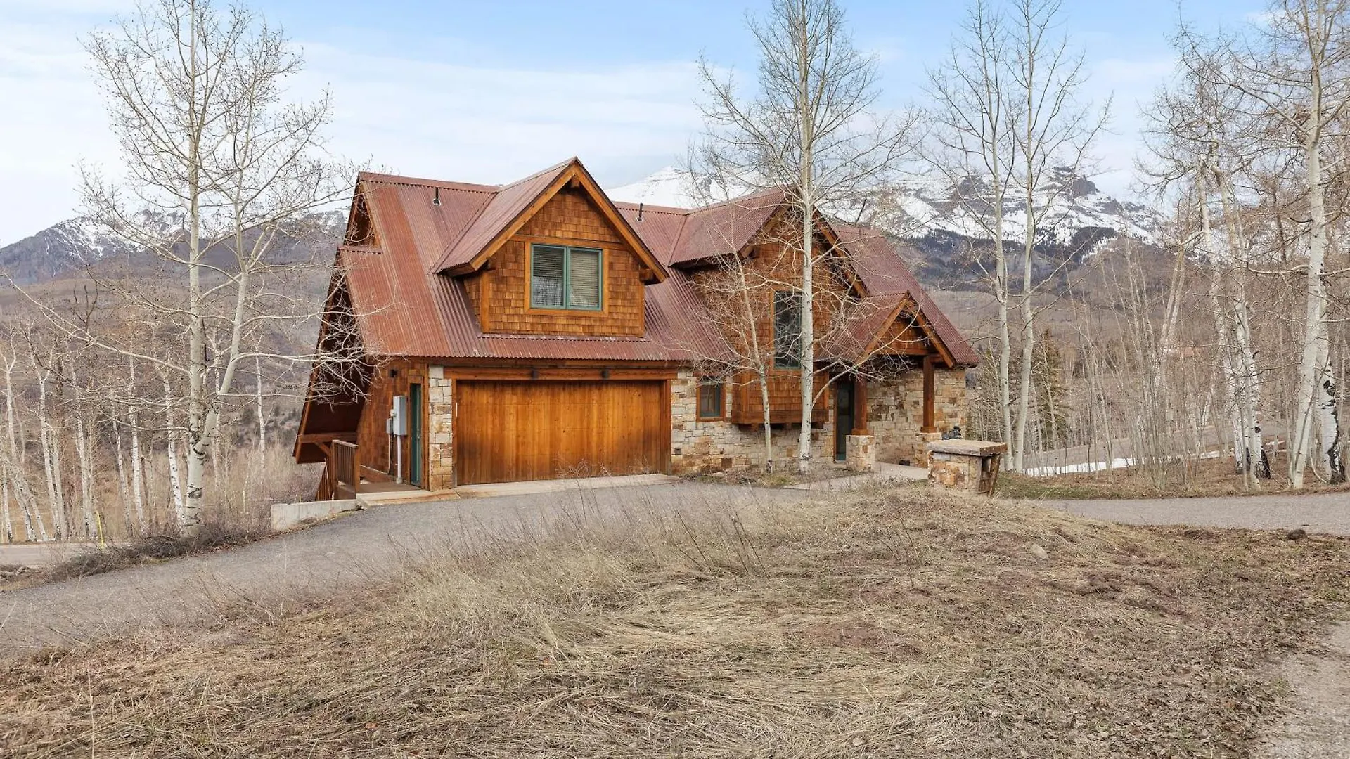 Russell By Avantstay Expansive Deck Stunning Views Hot Tub *