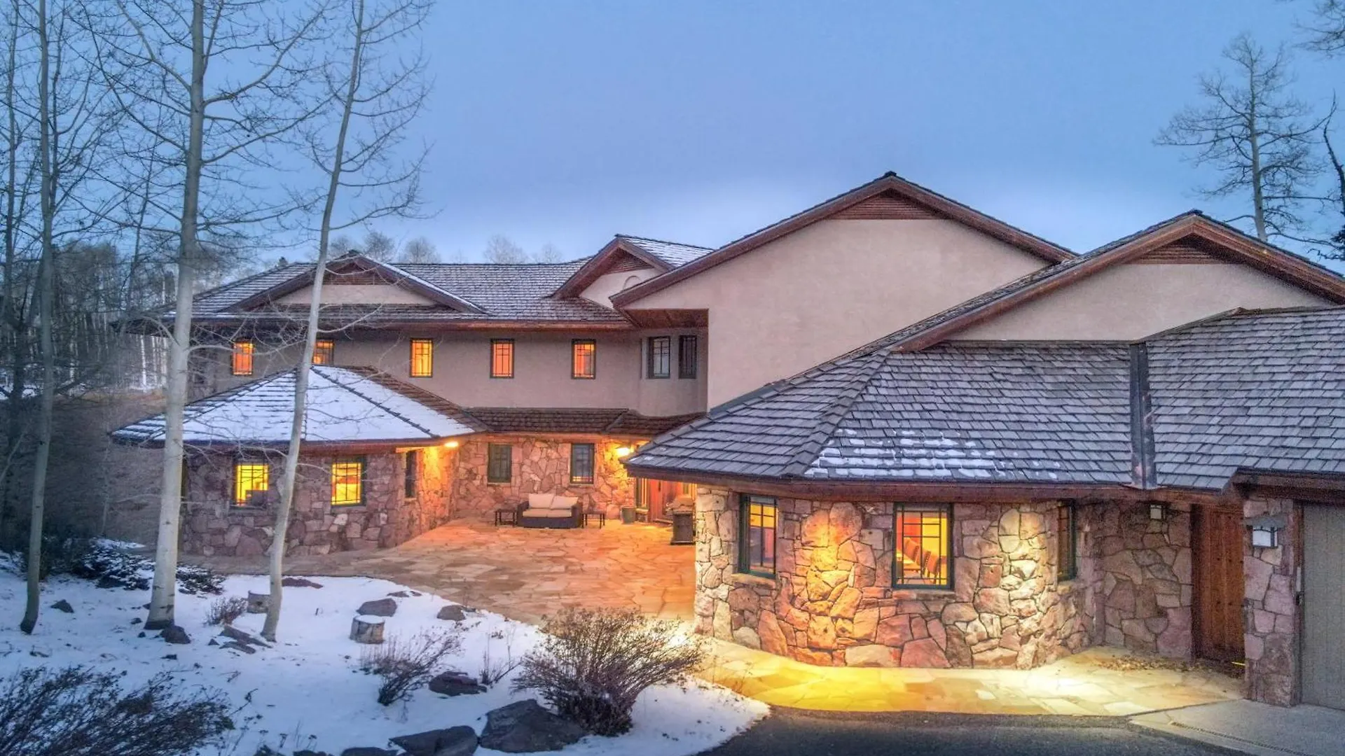 Slopeside By Exceptional Apartment