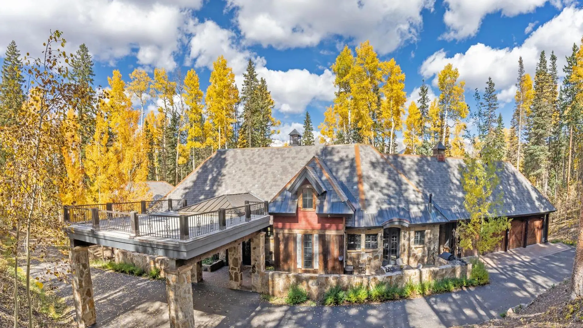 Chalet Twin Elk By Exceptional *